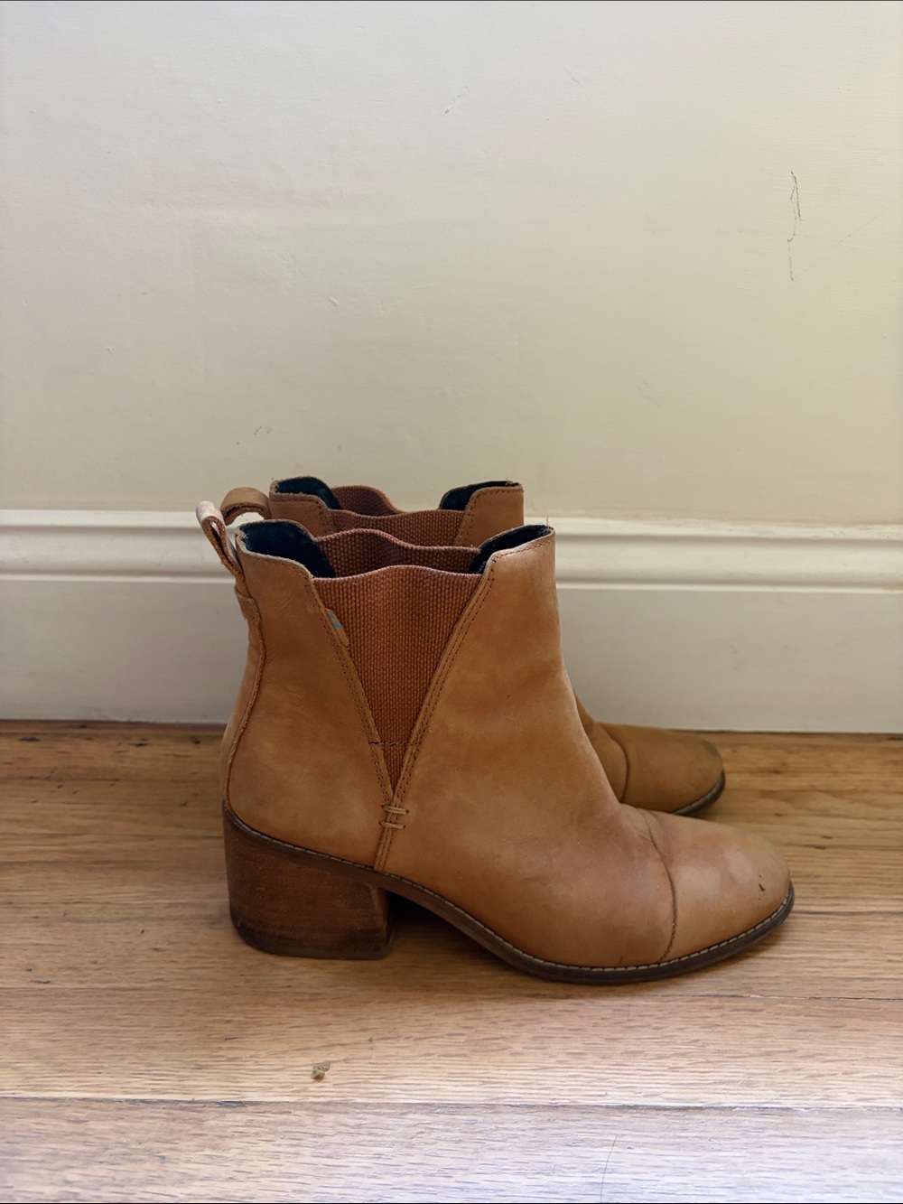 Toms Tan Leather Ankle Booties